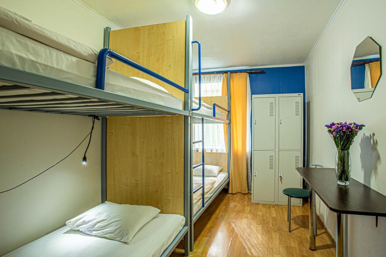 Gar'Is Hostel Kiev Exterior foto